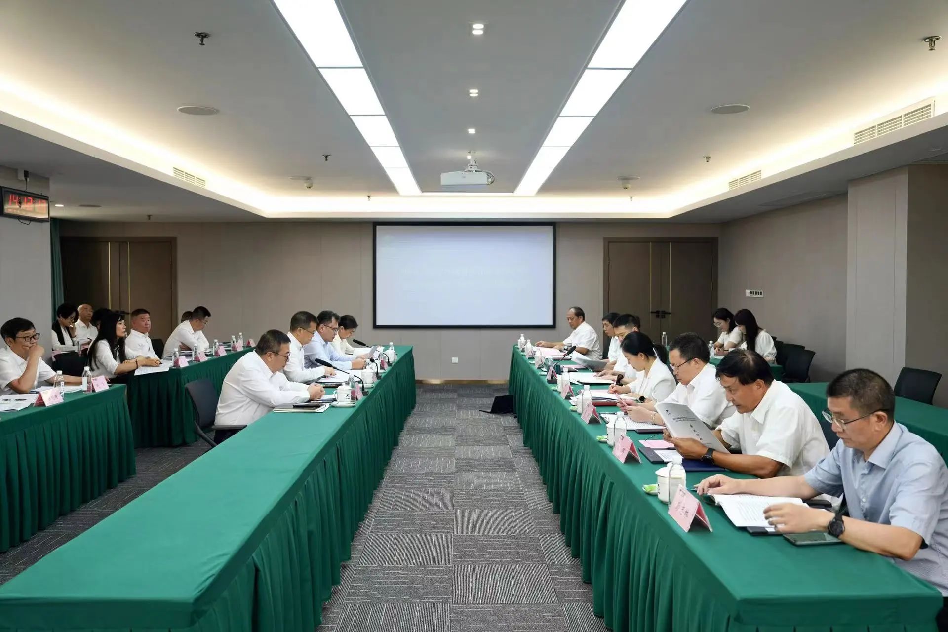 省旅投集團召開2023年度經理層向董事會述職報告會